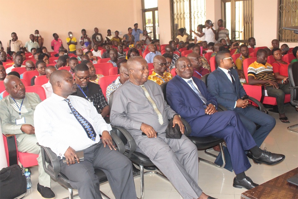 A picture of a cross-section of distinguished personalities at the conference