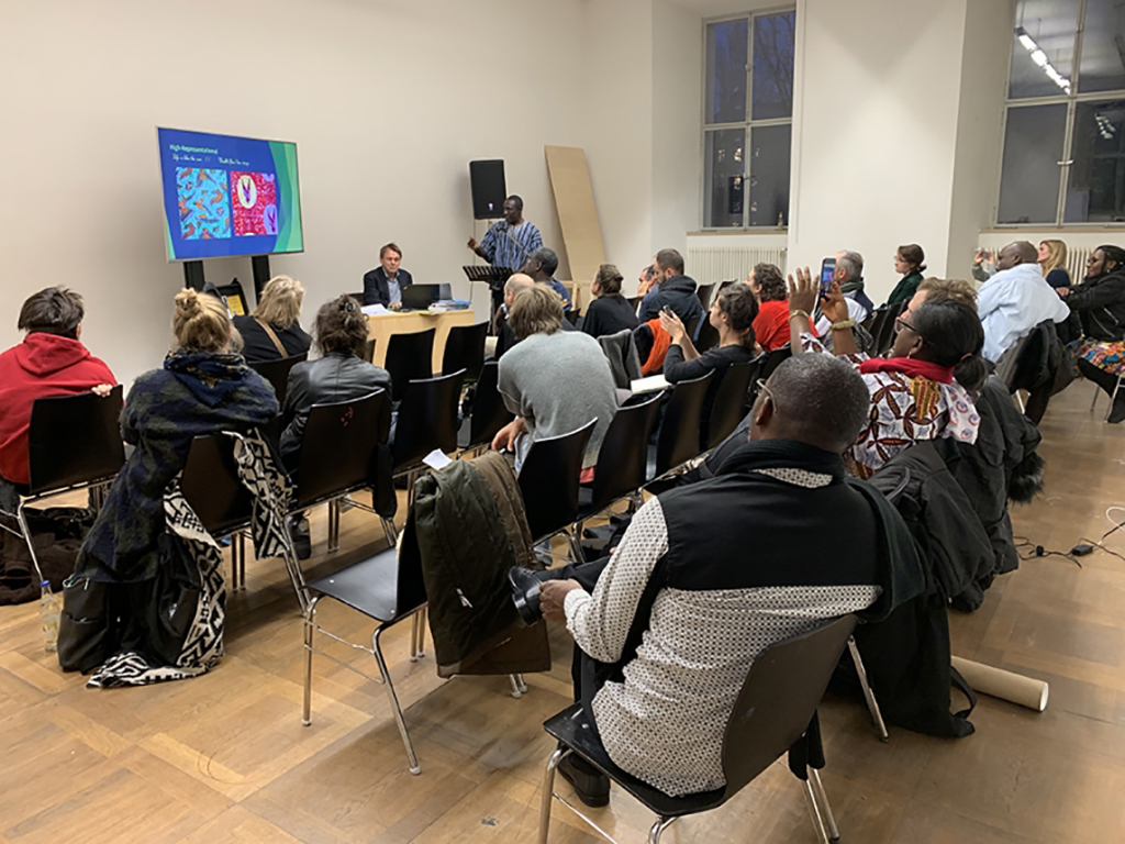 One of the team leaders, Prof. Yaw Sakyi-Baidoo during a presentation at the Academy of Fine Arts, Munich