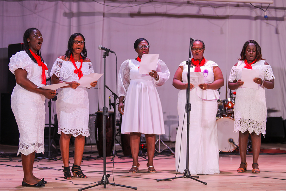 The Senior Staff Choir spicing the ceremony with majestic renditions 