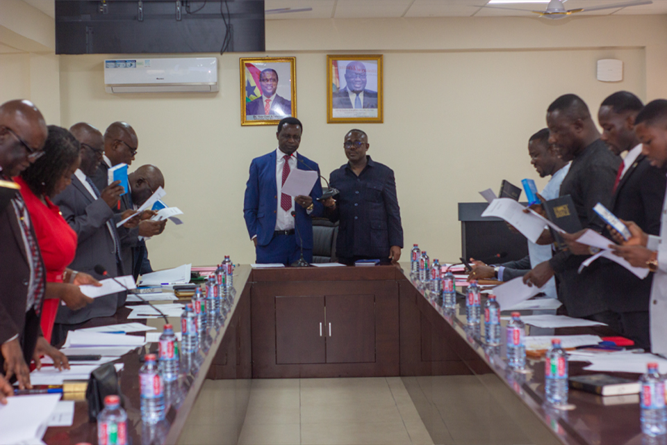 The Education Minister administering the Oath of Secrecy 