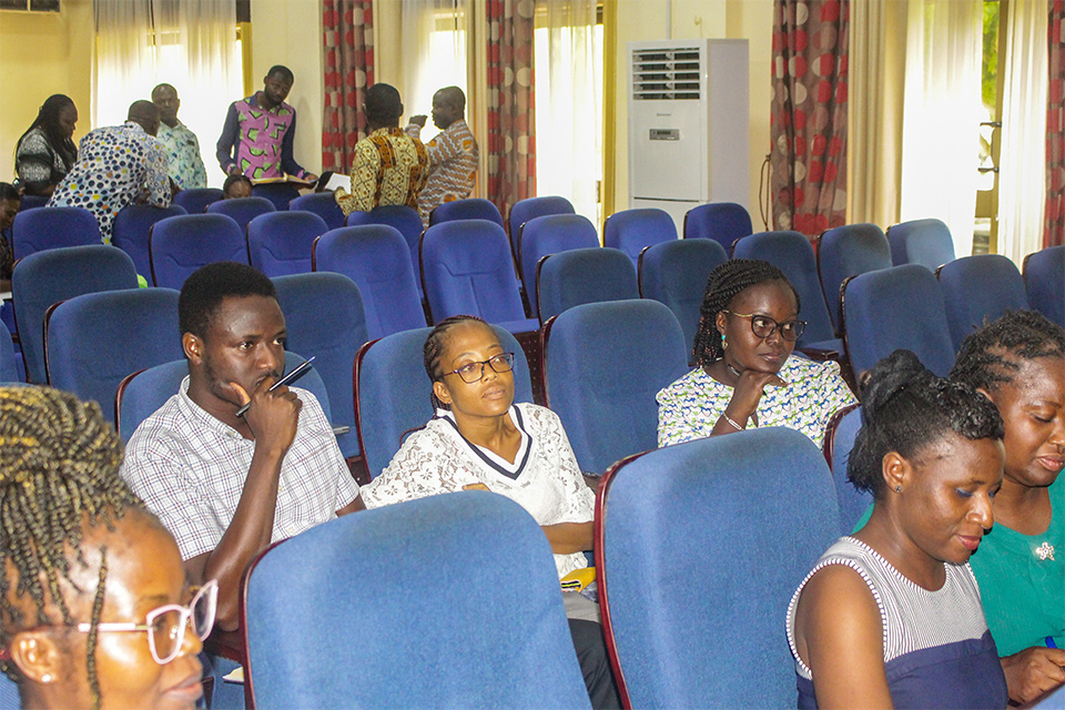 Participants discussing assignments that the facilitator has assigned them in groups