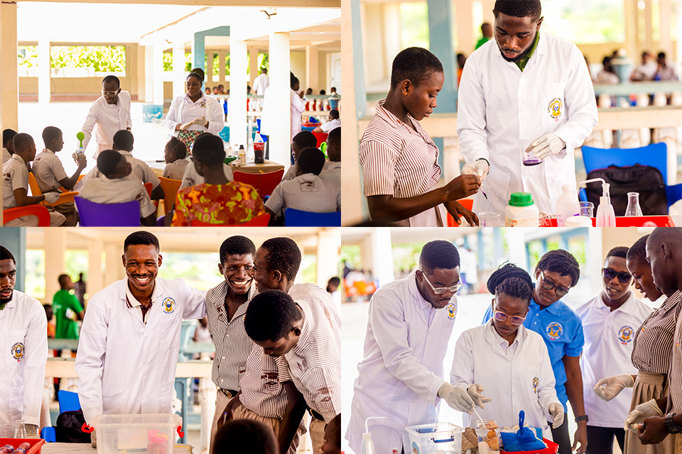 A photo of the demonstration session