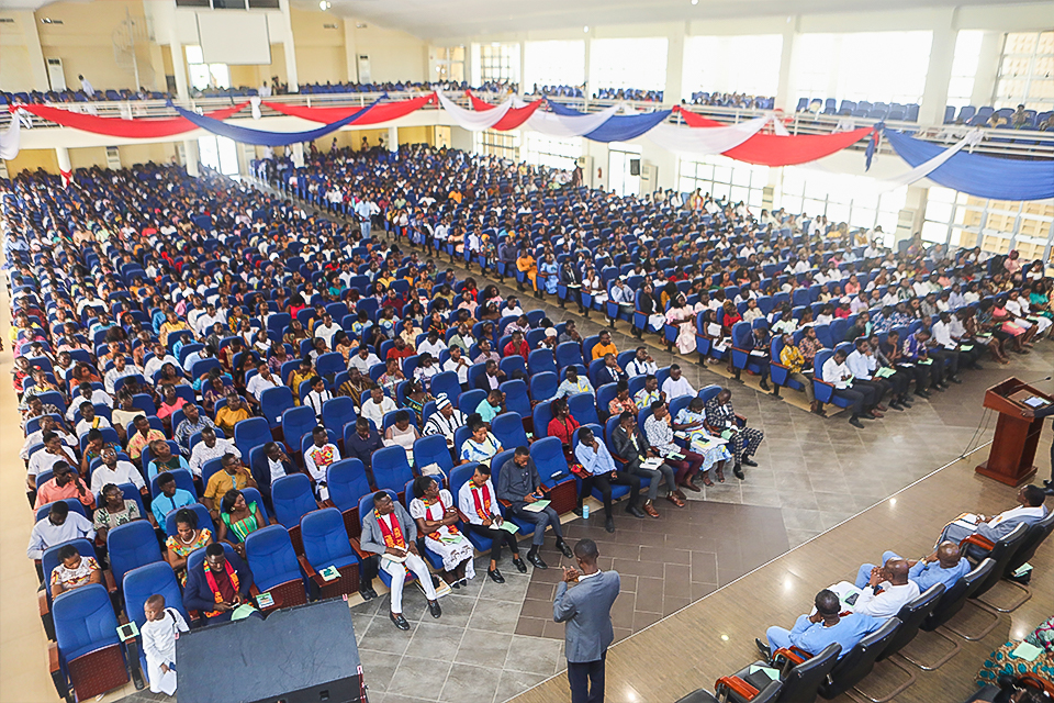 An aerial shot of students at the Jophus Anamuah-Mensah Conference Centre for the service 