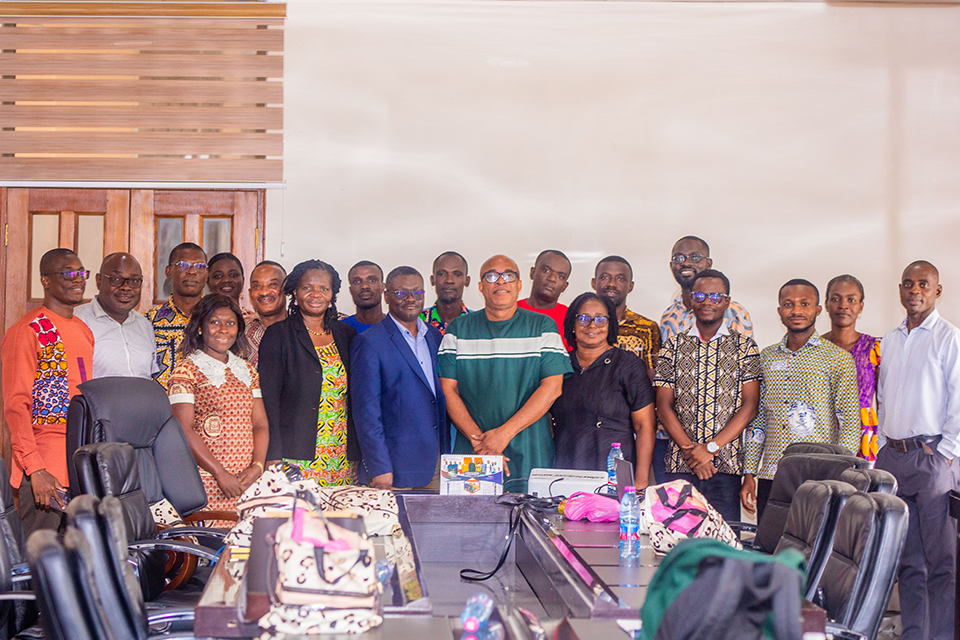 A group picture after the seminar