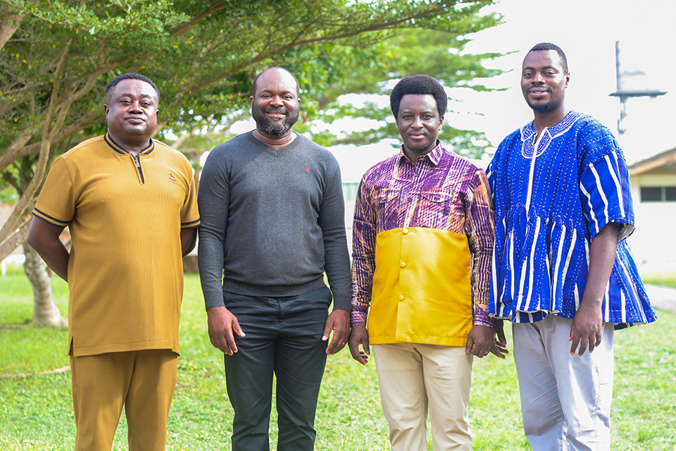 A group picture of faculty members