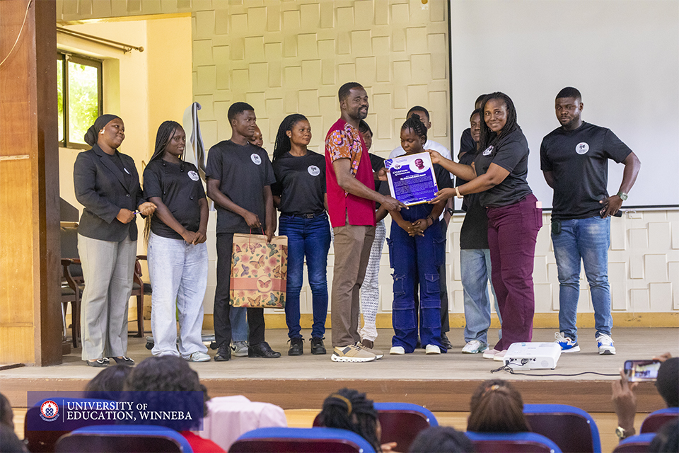 Presentation of citation from JMS to Manasseh