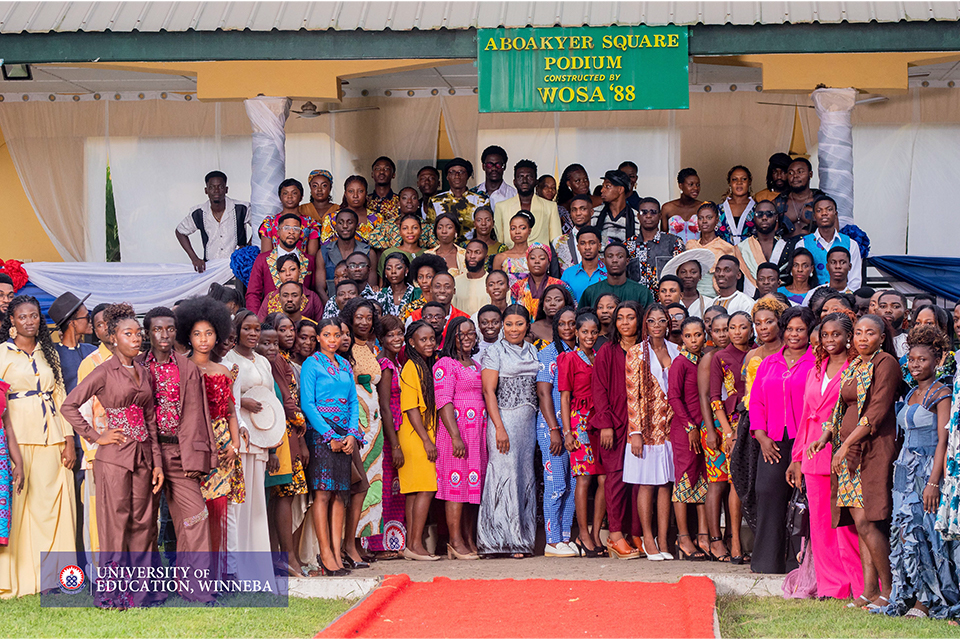 A group picture. 