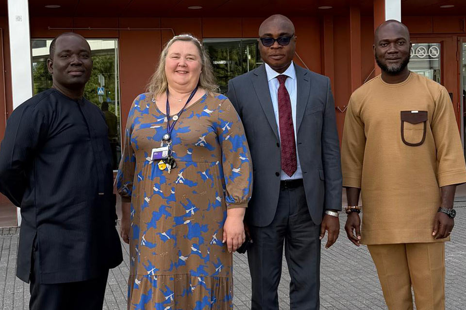 UEW scholars pose for a group photograph with a staff member from TAMK